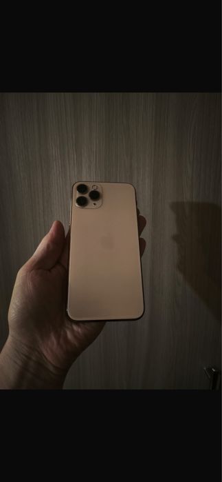 Iphone 11pro 64GB емкость 72%
