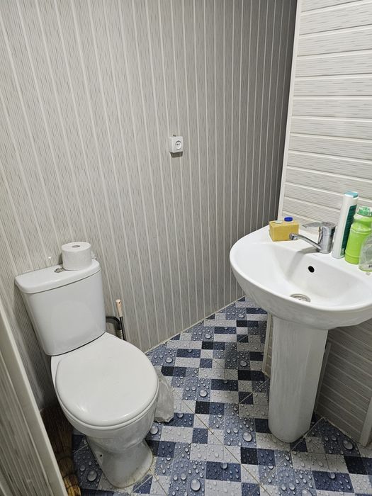 Сдаётся 1/1/5 в бывшем общежитие С удобствами внутри. Метро Машинасозл