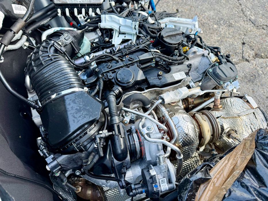 Dezmembrez Mercedes Vito 2024 Motor 2.0 km 40000 locuri