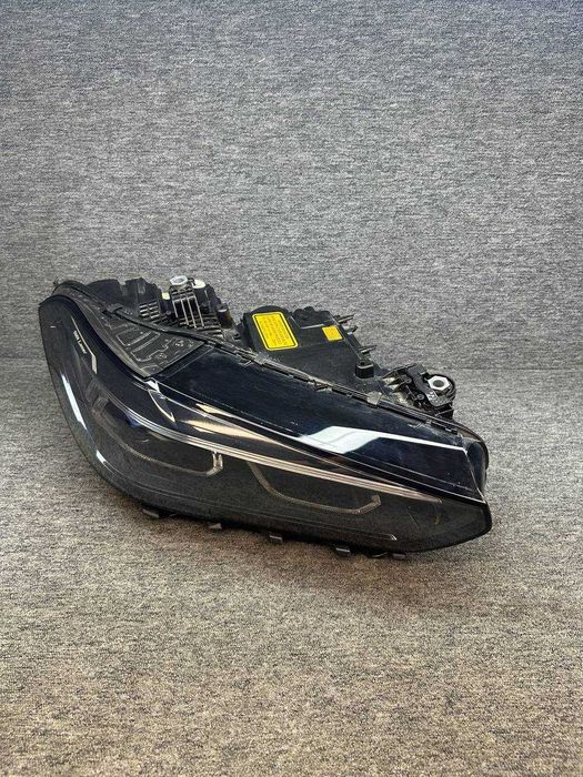 Far dreapta laser shadow BMW g05 nfl