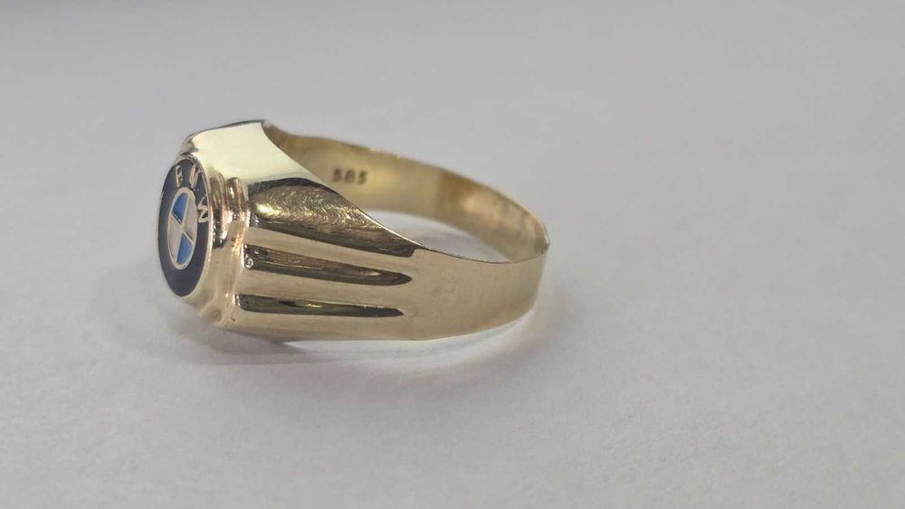 Златен мъжки пръстен 14 карата BMW