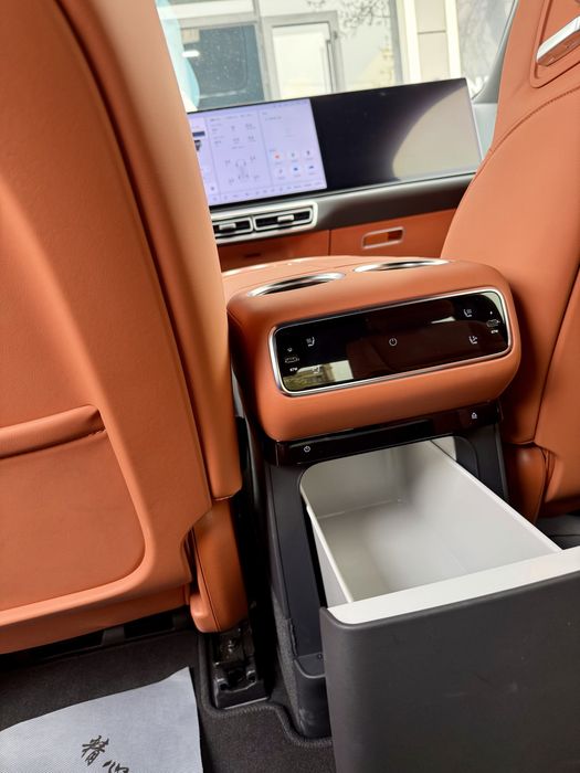 Продается Lixiang L8 ULTRA 2025 пробег 5 500 км