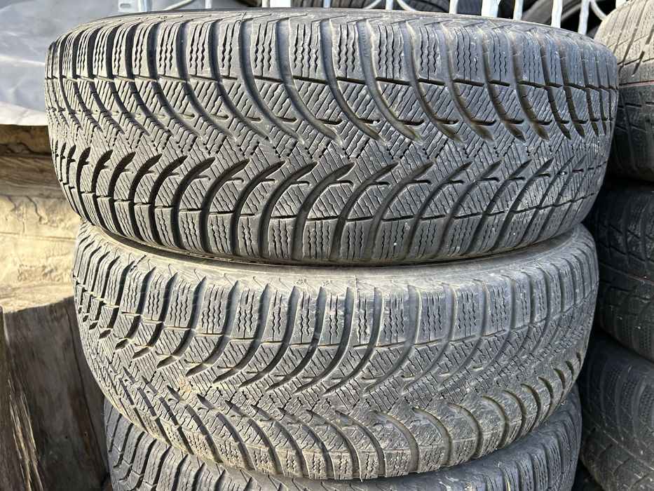 4 зимни гуми michelin 215 60 17