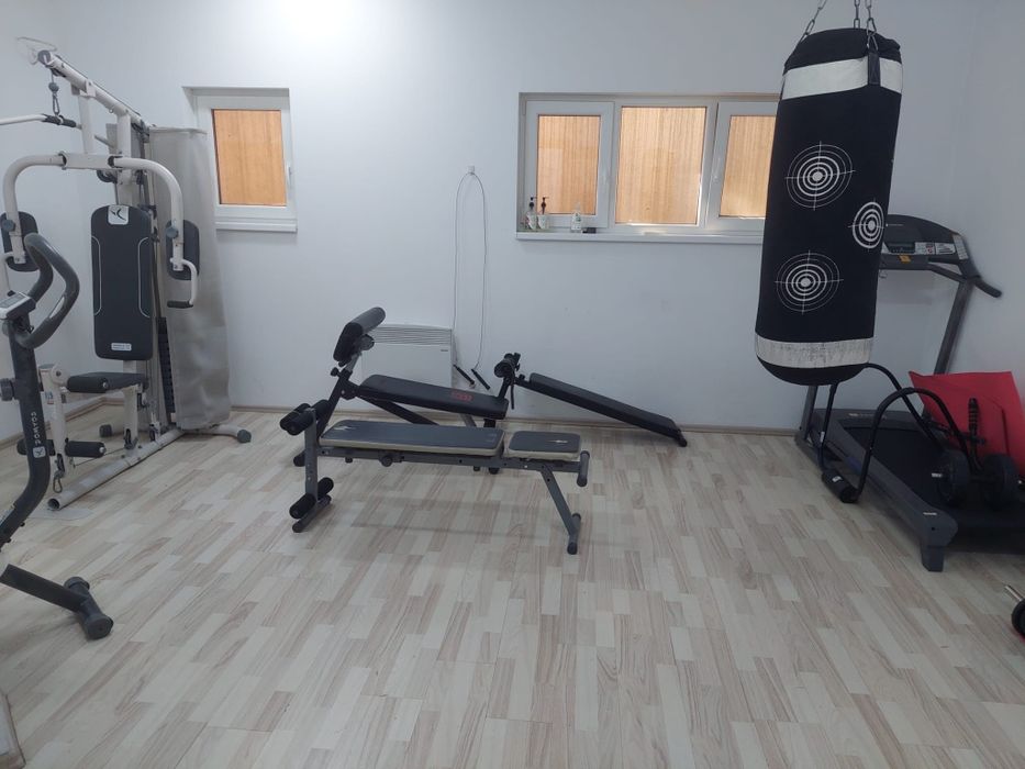 Închiriez apartament, Tel  0728900700