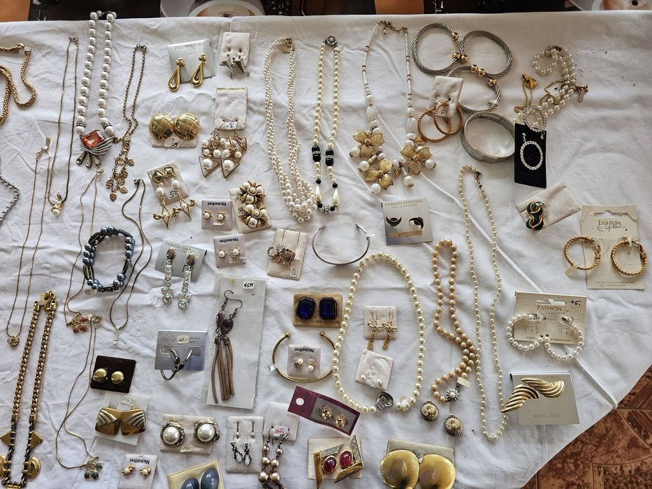 НОВИ Бижута От Медицинска Стоман Брой 10€