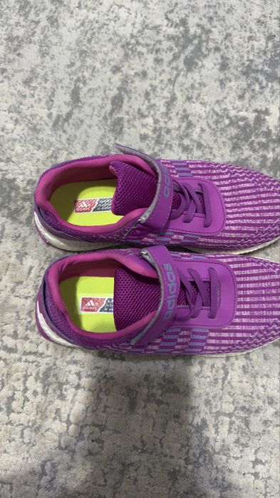 Продается кроссы adidas skechers 36 размер