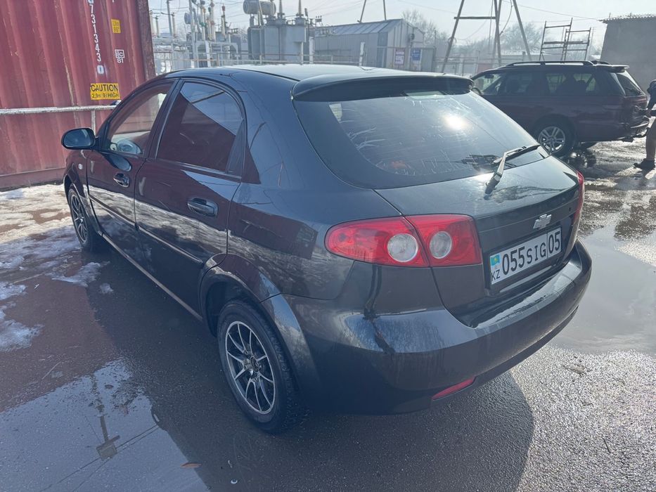 Шевролет ласетти 2012