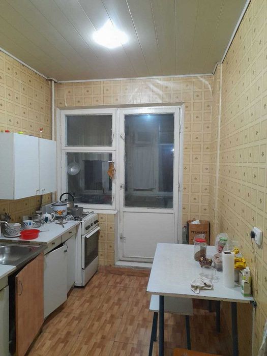 Продаётся квартира Чиланзар Алгоритм 3 комнатная 2 этаж