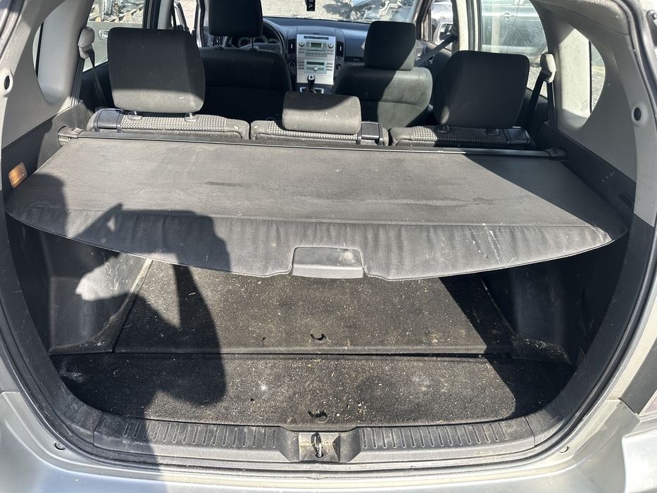Toyota Corolla Verso Корола Версо На части 2.0 d4d 116кс