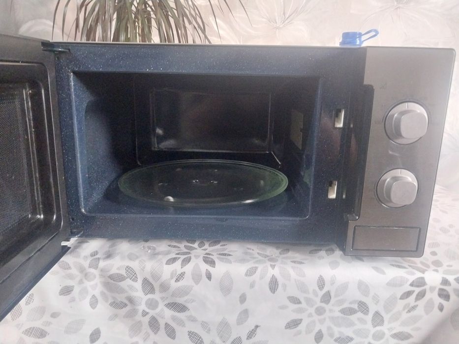 Продам  микроволновку