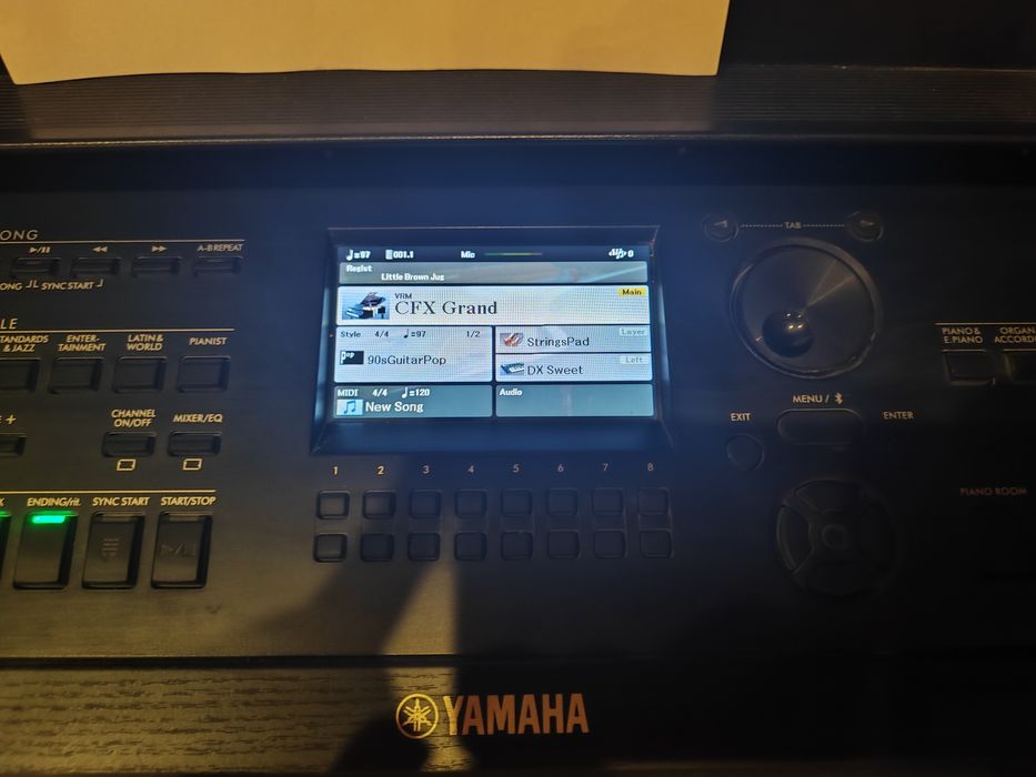 Цифровое Пианино -  YAMAHA DGX-670