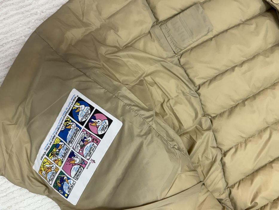 Новая с биркой жилет от moncler