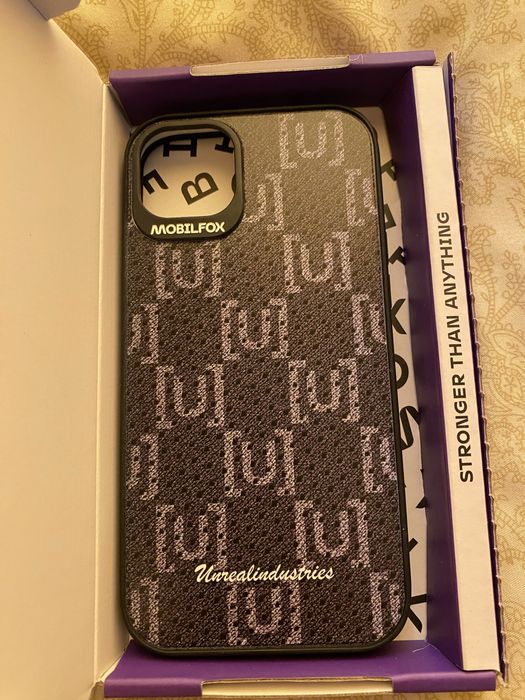 Vand husa mobilfox pentru iphone 14 plus