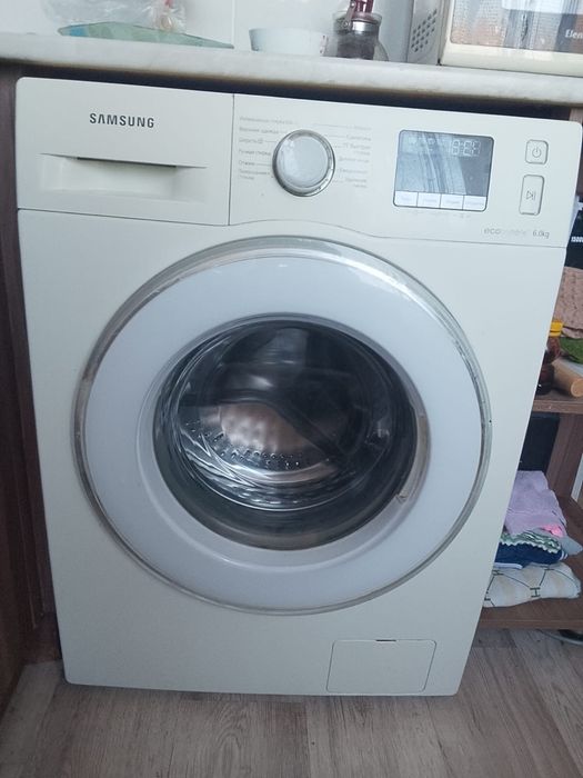 Продам стиральную машину
