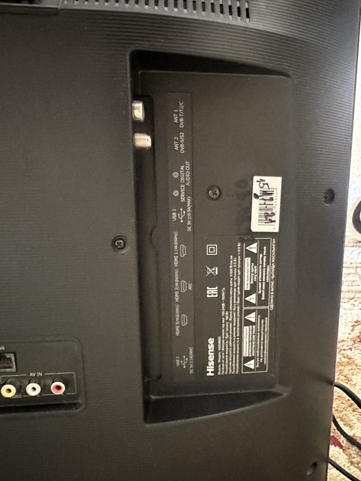 Продам смарт тв Hisense 54”