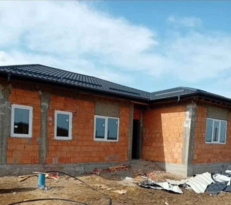 Lucrări construcții,case și vile la preț mic și real