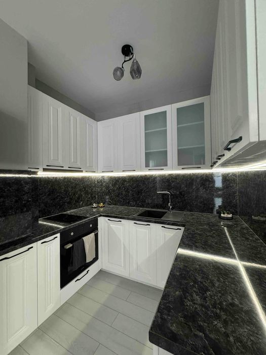 Дава се под наем Двустаен апартамент в Пловдив, Каменица 1 - 80 кв.м за 575 € - Снимка #3