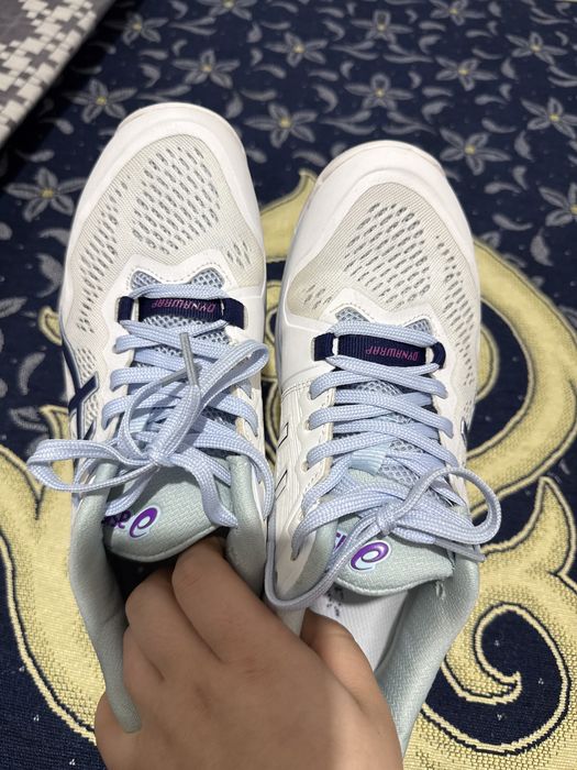 продам кроссовки асикс