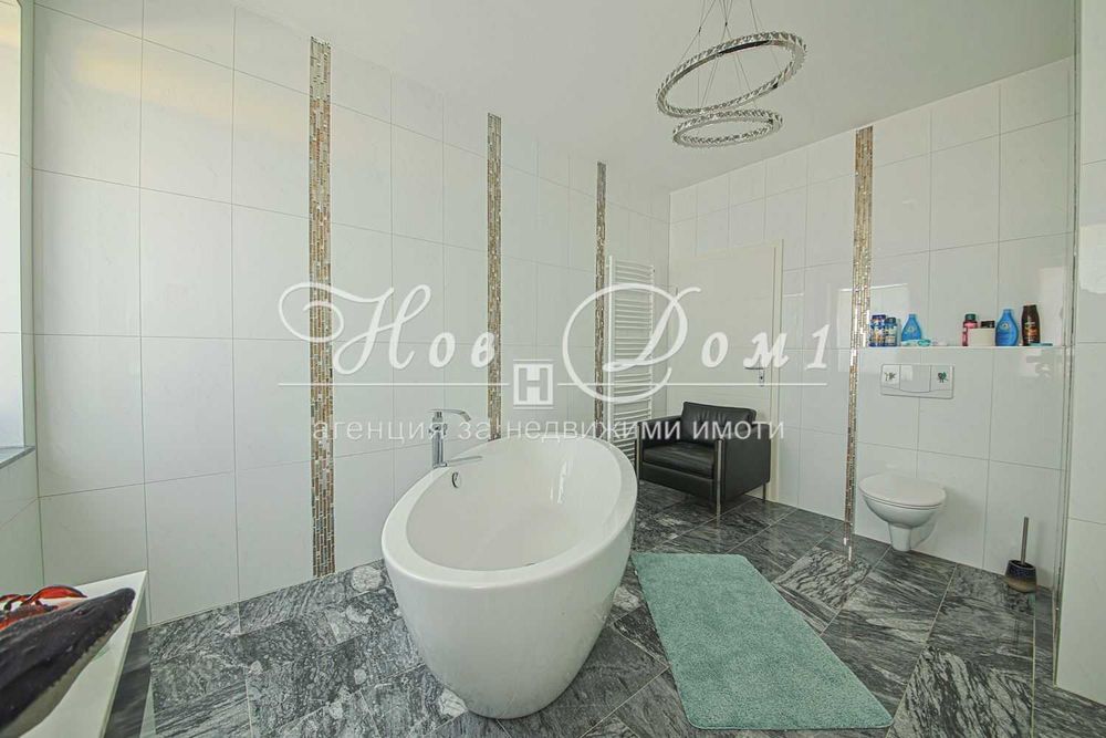 Продава се Промишлена сграда в Варна, Младост 1 - 21000 кв.м за 200 €/кв.м - Снимка #21