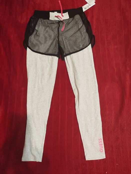 Guess-клин с къс панталон мрежа