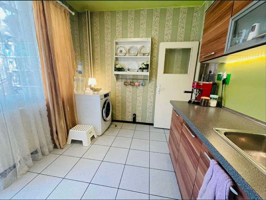 Продава се Четиристаен апартамент в София, Надежда 1 - 84 кв.м за 2167 €/кв.м - Снимка #5