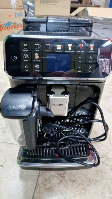 Кафеавтомат PHILIPS LatteGo 5500