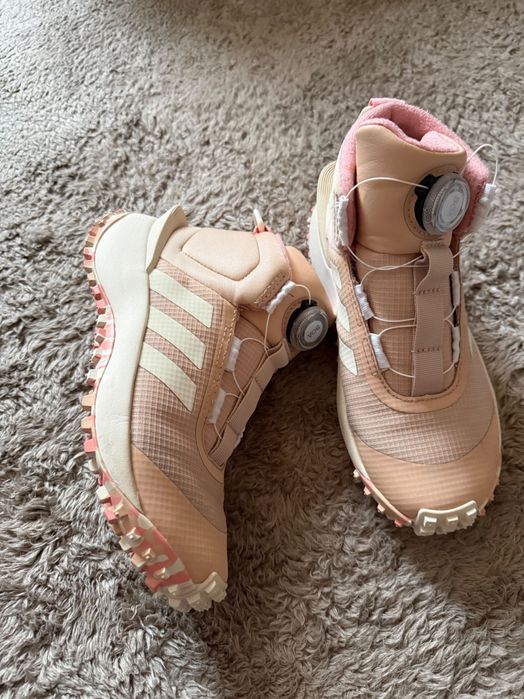 Обувки Adidas, като нови