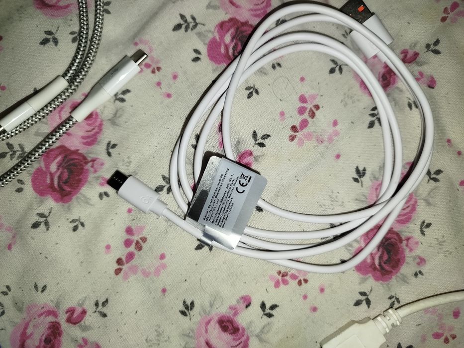 Vând fir usb încărcare  telefon casti si de masina NOU