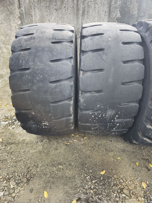 Anvelope 26.5 R 25 Bridgestone.