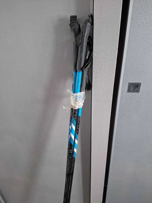 Ски за бягане нови със обувки.