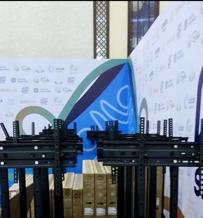 Прокат аренда телевизоров и мобильных  кранштейнов 
Обзор на YouTube