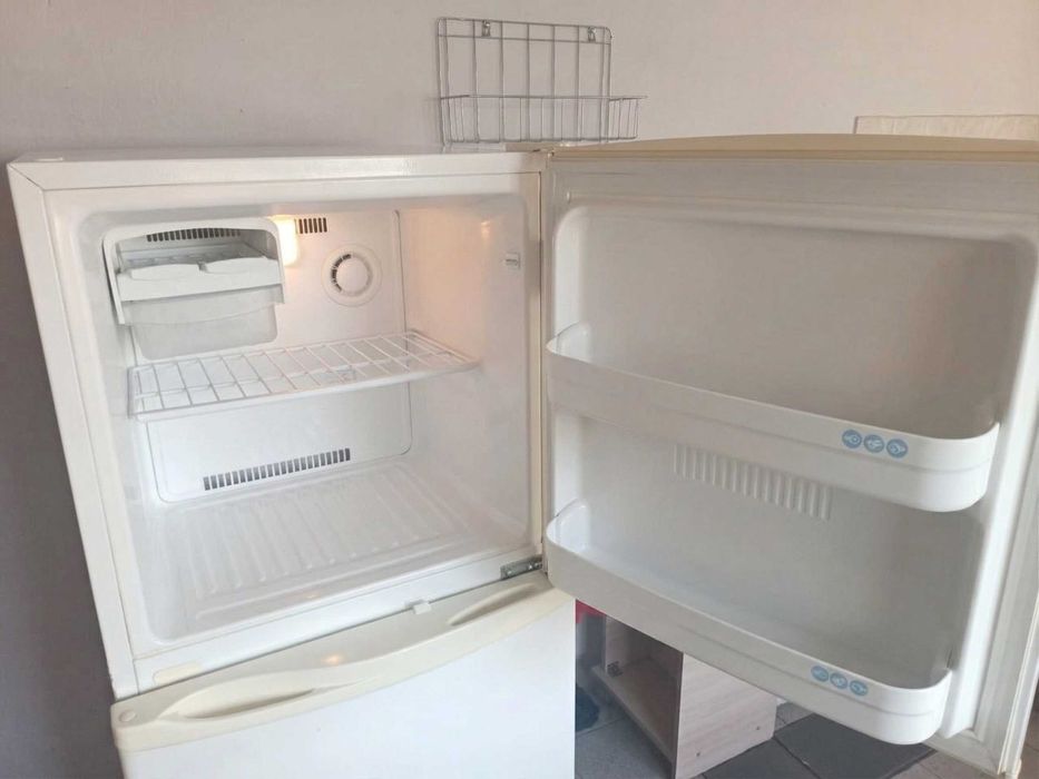 Продаю холодильник