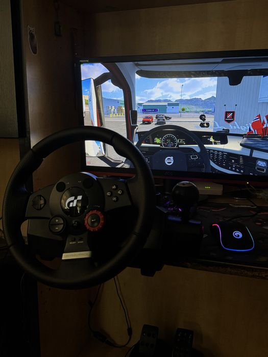 Volan Gaming Logitech Driving Force GT (PC / PS3) - Stare foarte bună