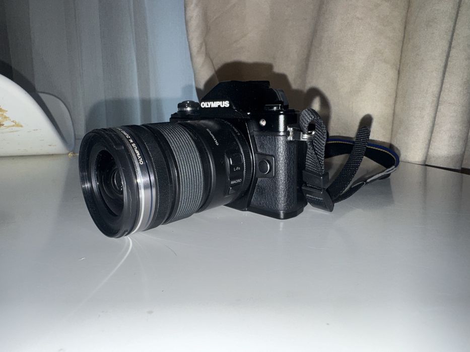 Aparar foto olympus e-m10 mark ||