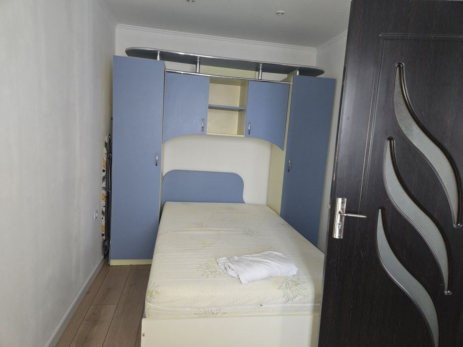 Inchiriez apartament