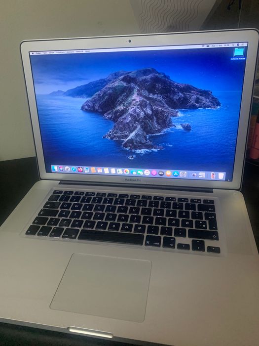 MacBook Pro  functional