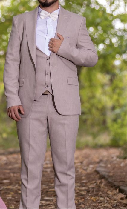 Мъжки костюм на ZARA размер L