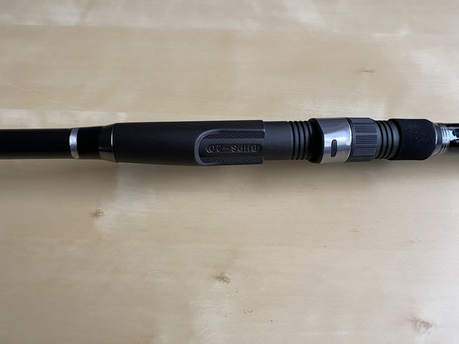 Въдица и макара за шаранджийски риболов