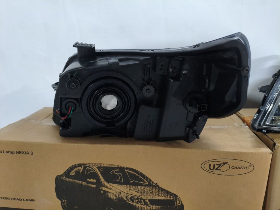 Передние Фары Равон R 3