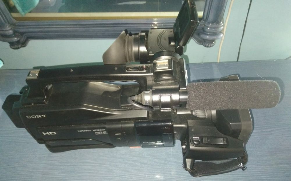 Camera video profesionala SONY