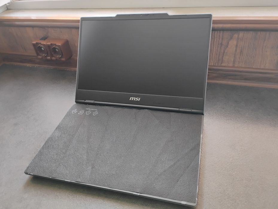 Laptop MSI - Ai - intel core 5 - RTX