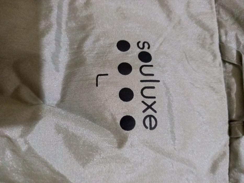 Ветровка 50-52 р. и кеды 40 р.