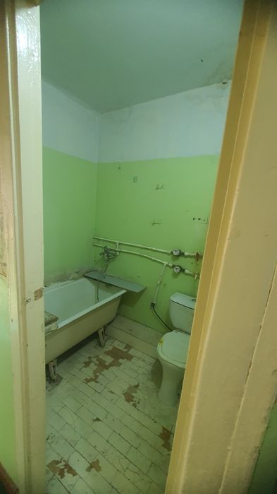 Продаю квартиру 2 этаж