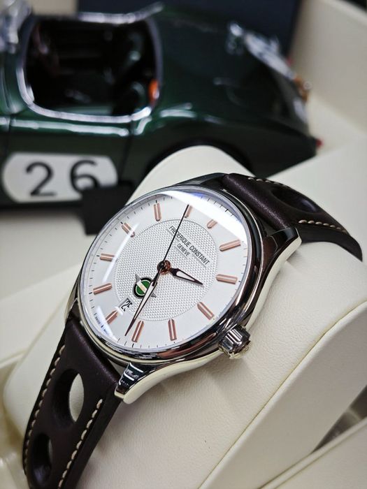 Швейцарские часы Frederique Constant Vintage Rally Healey.
