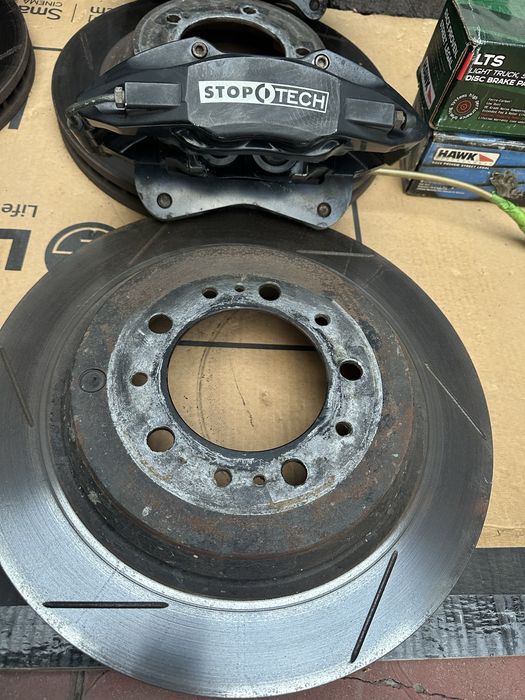 Тормозная система Stoptech для LC200, LX570