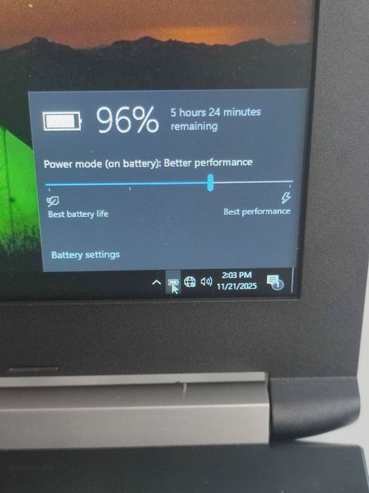 Laptop Acer Aspire A517 - i5-8250u/ 12gb ddr4/ 512gb NVME/ Baterie 5h