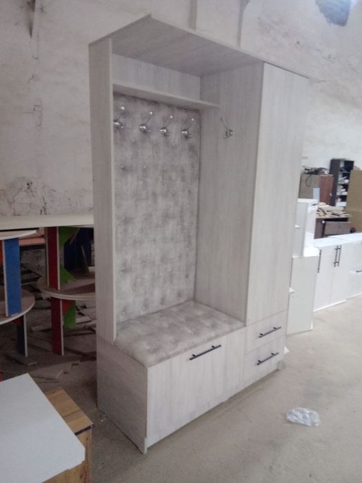 Buyurtma mebel har hil fasoʻndagi  Prixoshkalar siz xoxlagan ranglarda