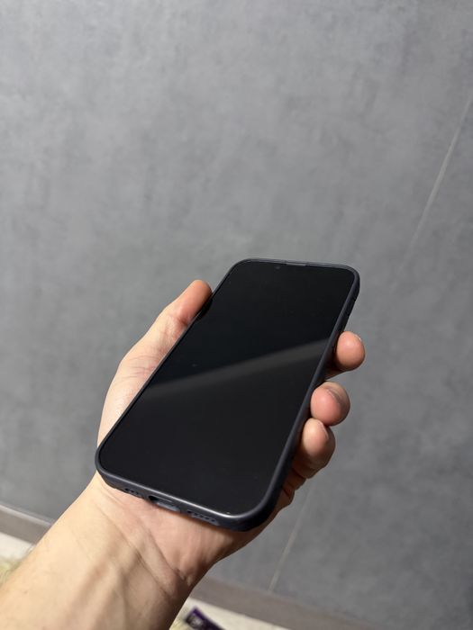 Продам айфон 14.