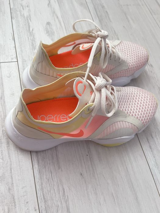 Nike originali SuperRep Go Light Zitron / Bright Mango