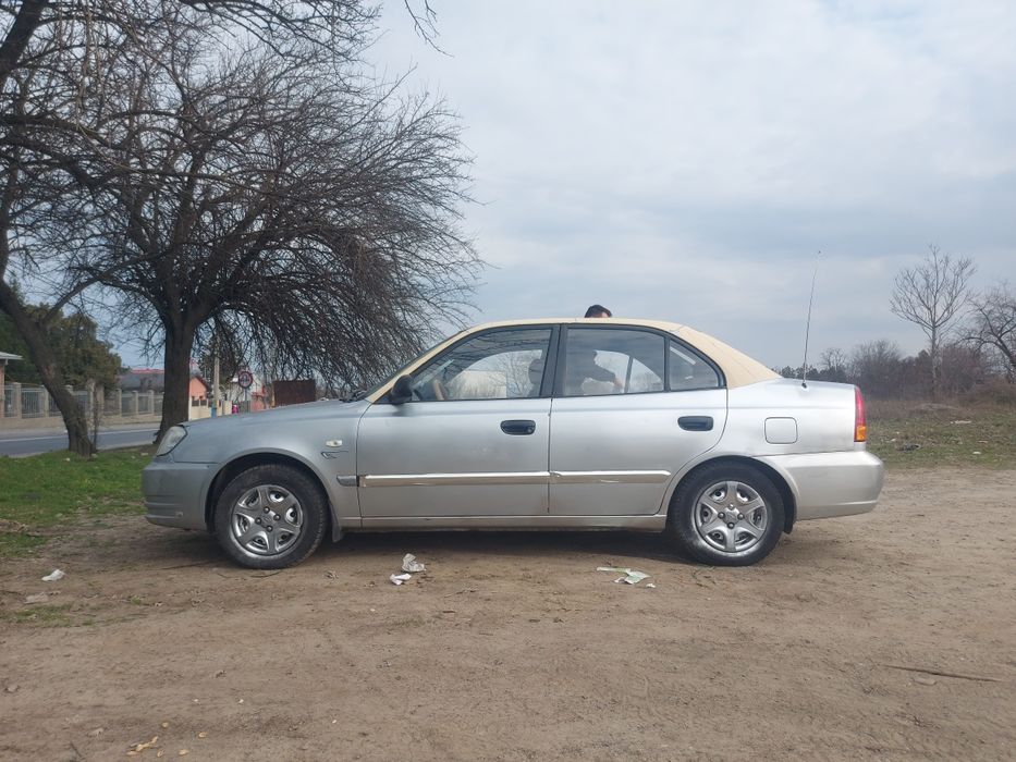 HYUNDAI Accent 2005 — imagine 2